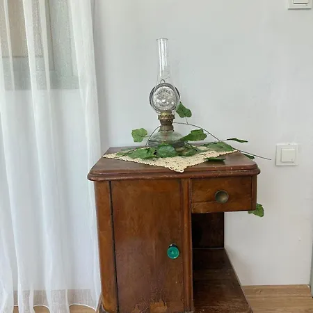 Апартаменты Urla The Orange House - Sanat Sokagi *