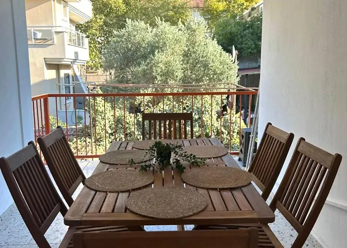 Urla The Orange House *